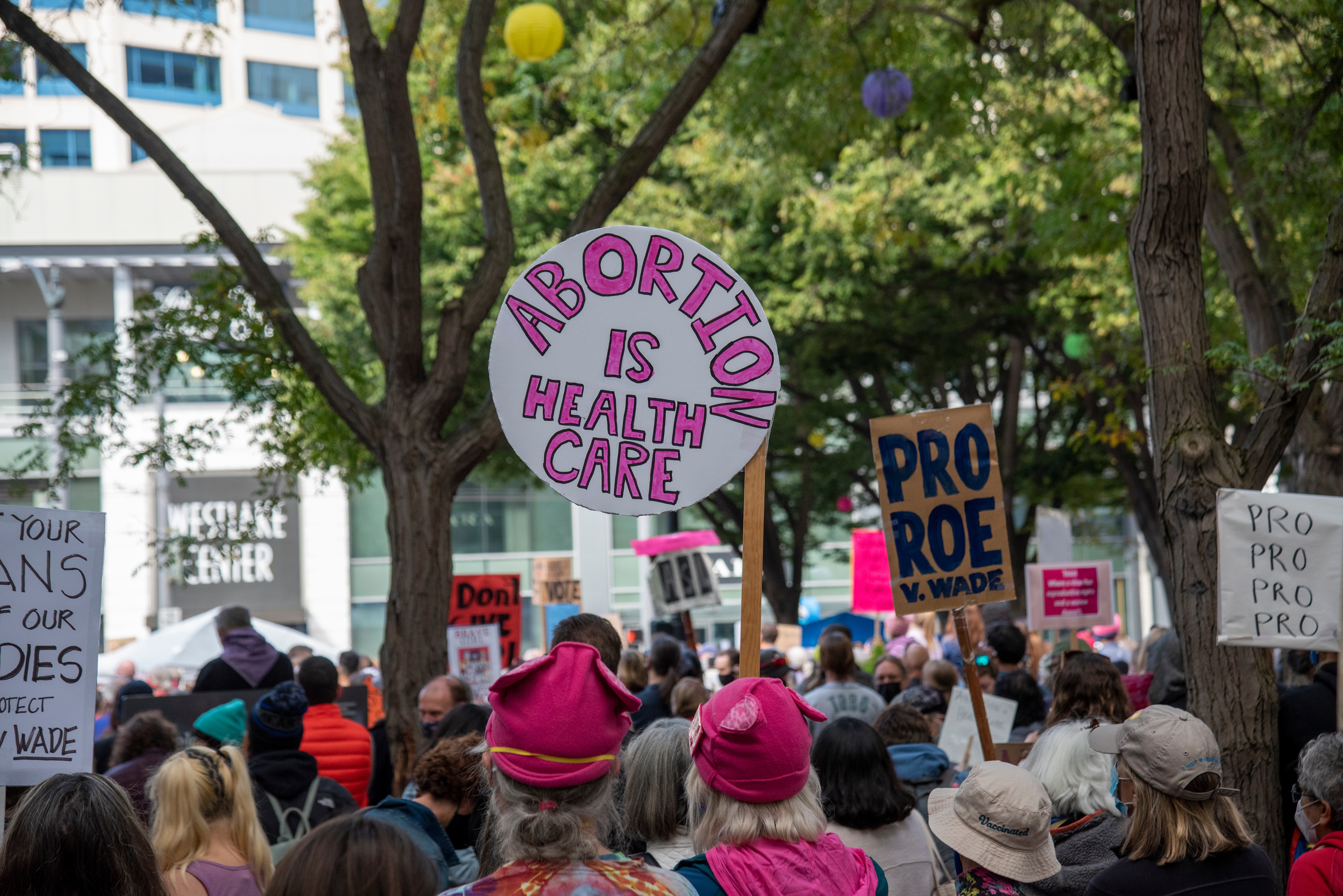 Worried About Access To Abortion Care? Here’s 4 Outstanding Orgs You Can Donate To